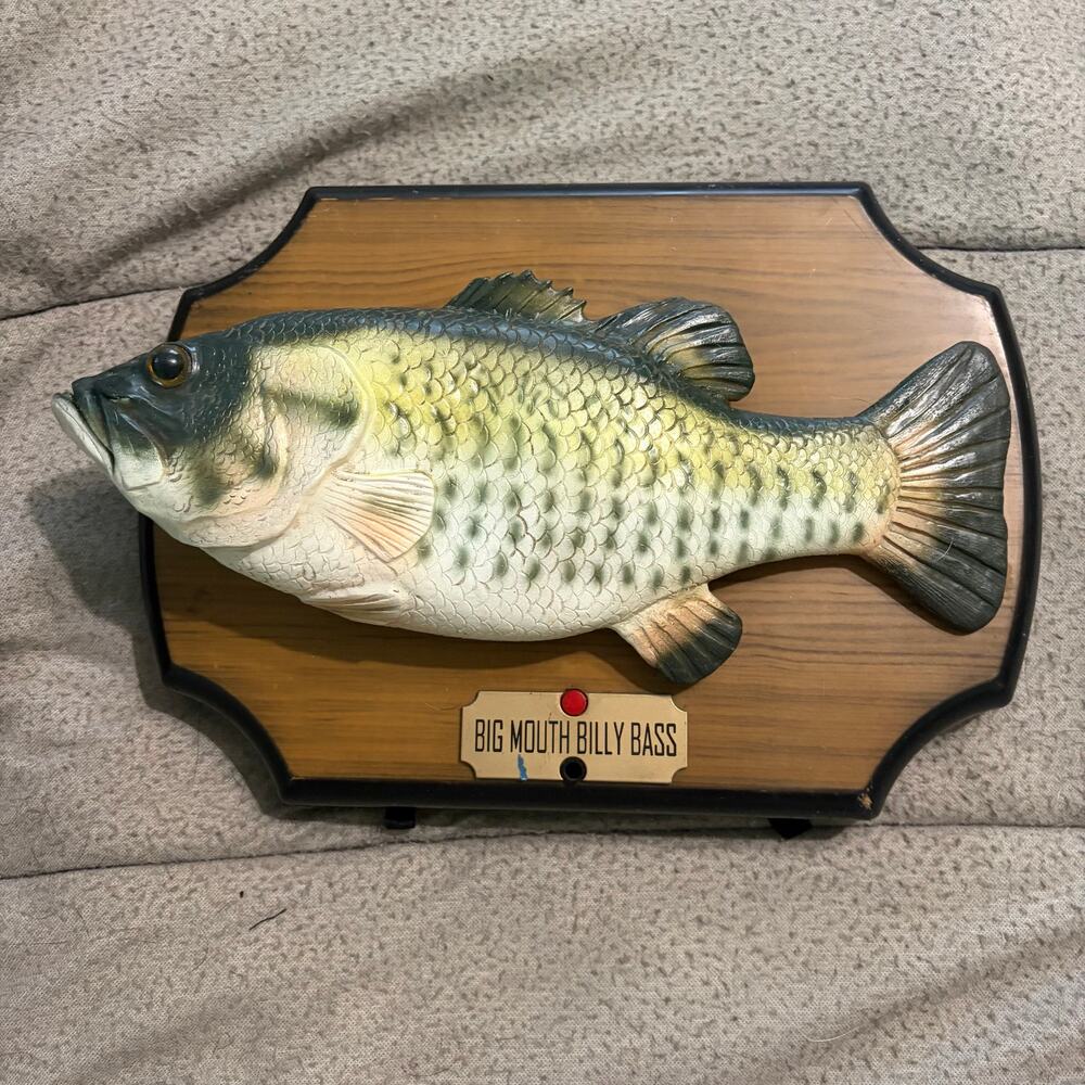 Vintage 1999 Gemmy Big Mouth Billy Bass Motion Activated Singing Fish Tested